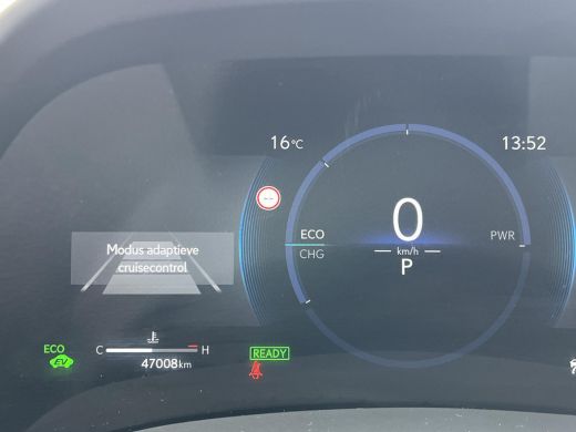 Lexus LBX 1.5 Business Line 2WD | Lederen bekleding | Stoel- + stuurverwarming | Carplay | Parkeersensoren | ActivLease financial lease