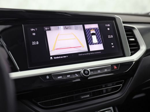 Opel Grandland 1.6 Turbo Plug-In Hybrid 4x4 Ultimate 224Pk Automaat (NAP, VIRTUAL COCKPIT, SOH 96,6%, APPLE CARP... ActivLease financial lease