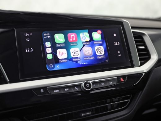Opel Grandland 1.6 Turbo Plug-In Hybrid 4x4 Ultimate 224Pk Automaat (NAP, VIRTUAL COCKPIT, SOH 96,6%, APPLE CARP... ActivLease financial lease