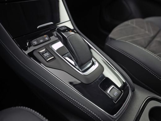 Opel Grandland 1.6 Turbo Plug-In Hybrid 4x4 Ultimate 224Pk Automaat (NAP, VIRTUAL COCKPIT, SOH 96,6%, APPLE CARP... ActivLease financial lease