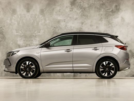 Opel Grandland 1.6 Turbo Plug-In Hybrid 4x4 Ultimate 224Pk Automaat (NAP, VIRTUAL COCKPIT, SOH 96,6%, APPLE CARP... ActivLease financial lease