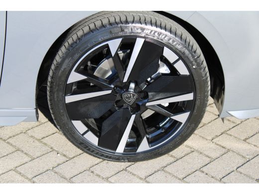 Peugeot 308 SW GT 1.2 Hybrid 145 Schuif/Kantel-dak | Focal Hi-Fi Systeem | Drive Assist Pack ActivLease financial lease
