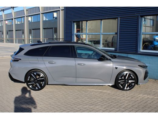 Peugeot 308 SW GT 1.2 Hybrid 145 Schuif/Kantel-dak | Focal Hi-Fi Systeem | Drive Assist Pack ActivLease financial lease