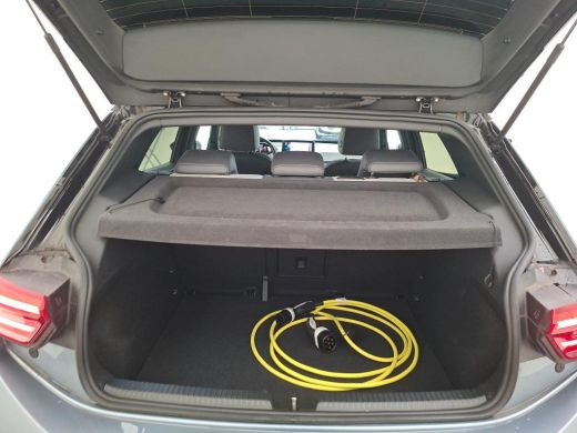 Volkswagen ID.3 Business 58 kWh NL-AUTO | VELGEN | CAMERA ActivLease financial lease