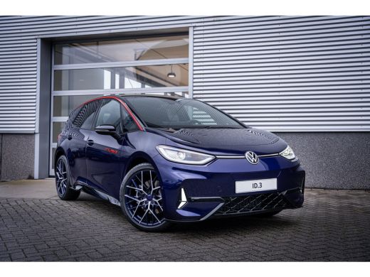 Volkswagen ID.3 GTX Limited Edition Fire & Ice | Speciale uitvoering ! | 326PK | Navigatie | Memory Seats | LED ActivLease financial lease