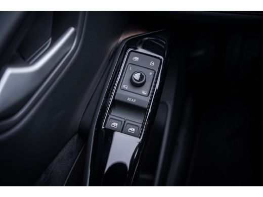 Volkswagen ID.3 GTX Limited Edition Fire & Ice | Speciale uitvoering ! | 326PK | Navigatie | Memory Seats | LED ActivLease financial lease