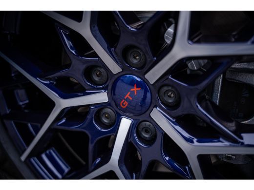 Volkswagen ID.3 GTX Limited Edition Fire & Ice | Speciale uitvoering ! | 326PK | Navigatie | Memory Seats | LED ActivLease financial lease