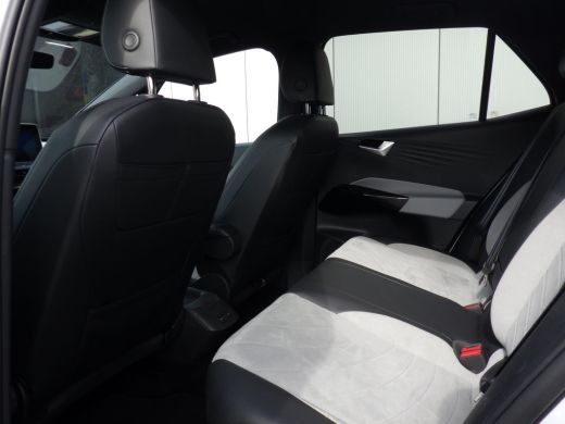 Volkswagen ID.3 Pro Edition Advantage 58 kWh SOH 93%, Camera, Cruise, Stoel+Stuurverw, NL/NAP! ActivLease financial lease