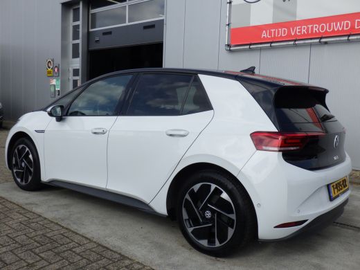 Volkswagen ID.3 Pro Edition Advantage 58 kWh SOH 93%, Camera, Cruise, Stoel+Stuurverw, NL/NAP! ActivLease financial lease