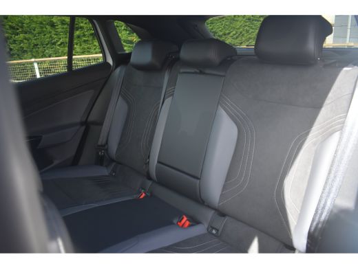 Volkswagen ID.4 Pro Limited Edition | 'App-Connect' draadloze smartphone integratie | Achterbank in ongelijke del... ActivLease financial lease