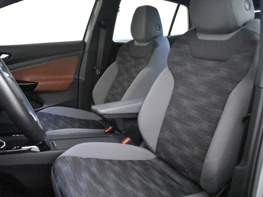 Volkswagen ID.5 Pro 77 kWh l Adaptief cruise control | SOH 98%  | App Connect | Navigatie | Stoel/stuurverwarming... ActivLease financial lease