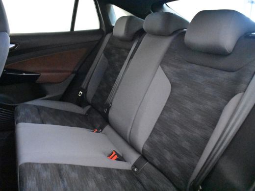 Volkswagen ID.5 Pro 77 kWh l Adaptief cruise control | SOH 98%  | App Connect | Navigatie | Stoel/stuurverwarming... ActivLease financial lease