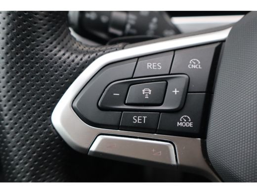 Volkswagen Passat Variant 1.5 eTSI R-Line Business | Achteruitrijcamera | Lichtmetalen velgen 18" | Matrix LED kopl... ActivLease financial lease