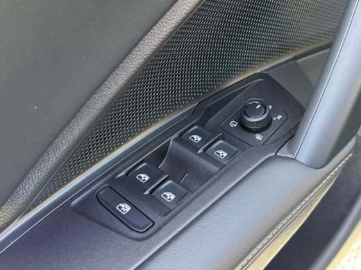 Volkswagen Tayron 1.5 eTSI 150PK DSG LIFE 7-PERSOONS/TREKHAAK/360CAMERA/ ActivLease financial lease