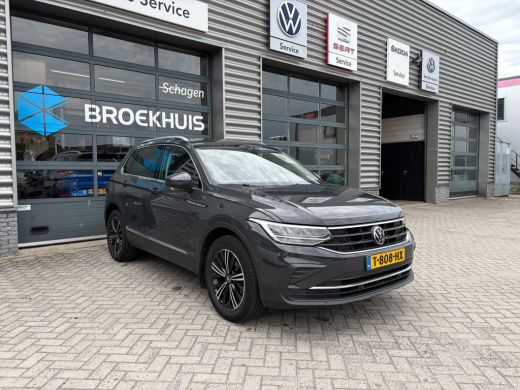 Volkswagen Tiguan 1.5 TSI 150 pk Life 7-DSG | Trekhaak | Cruise control adpatief | Apple Carplay | ActivLease financial lease
