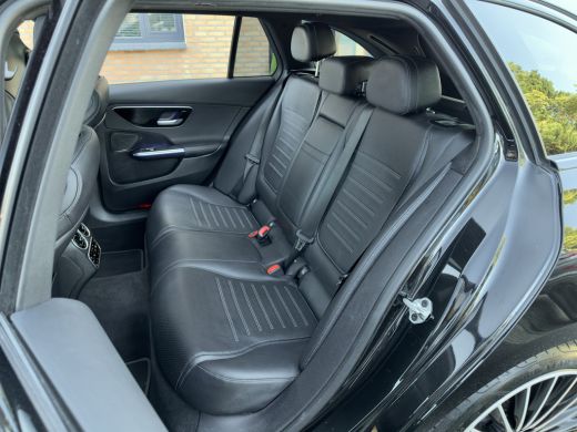 Mercedes-Benz C-Klasse Estate 200 AUT9 AMG-LINE PANODAK LEDER NAVI CAMERA DIGI-DASH APPLE-CARPLAY LED LMV PDC ActivLease financial lease