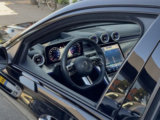 Mercedes-Benz C-Klasse Estate 200 AUT9 AMG-LINE PANODAK LEDER NAVI CAMERA DIGI-DASH APPLE-CARPLAY LED LMV PDC ActivLease financial lease