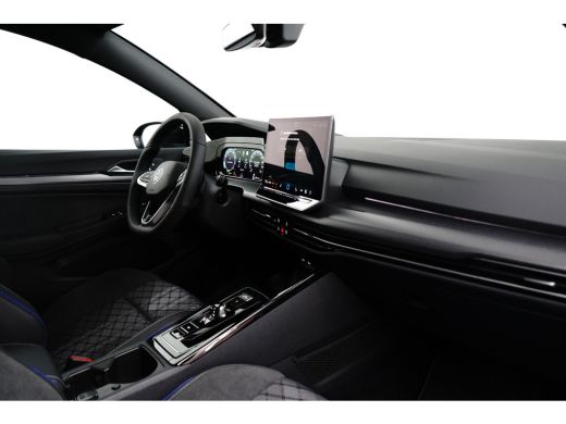 Volkswagen Golf VIII Lim. 1.5 eTSI 150PK 7-DSG R-Line l Panoramadak l Stoel Stuurverwarming l Adapt. Cr Control l... ActivLease financial lease