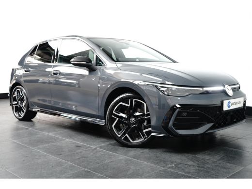 Volkswagen Golf VIII Lim. 1.5 eTSI 150PK 7-DSG R-Line l Panoramadak l Stoel Stuurverwarming l Adapt. Cr Control l... ActivLease financial lease