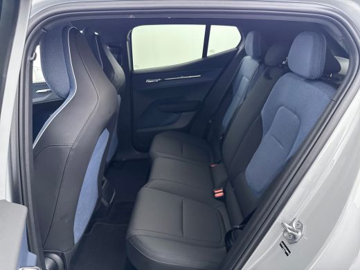 Volvo  EX30 Single Motor Extended Range Plus 69 kWh | 19" | Stoel/Stuurverwarming | Warmtepomp | Getint Glas ... ActivLease financial lease