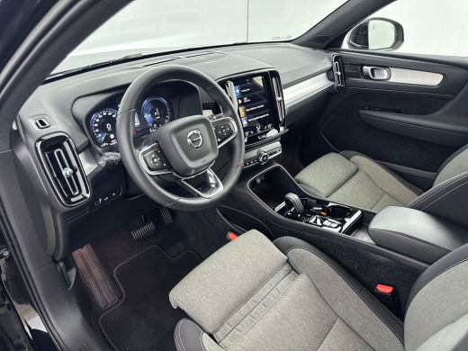 Volvo  XC40 T4 Recharge Plus | 18" | Trekhaak | Harman Kardon | Elektr. verst. Stoelen | Stoel/Stuurverwarmin... ActivLease financial lease