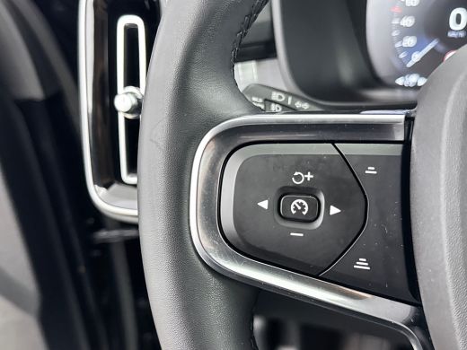 Volvo  XC40 T4 Recharge Plus | 18" | Trekhaak | Harman Kardon | Elektr. verst. Stoelen | Stoel/Stuurverwarmin... ActivLease financial lease
