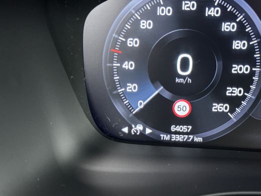 Volvo  XC40 T4 Recharge Plus | 18" | Trekhaak | Harman Kardon | Elektr. verst. Stoelen | Stoel/Stuurverwarmin... ActivLease financial lease