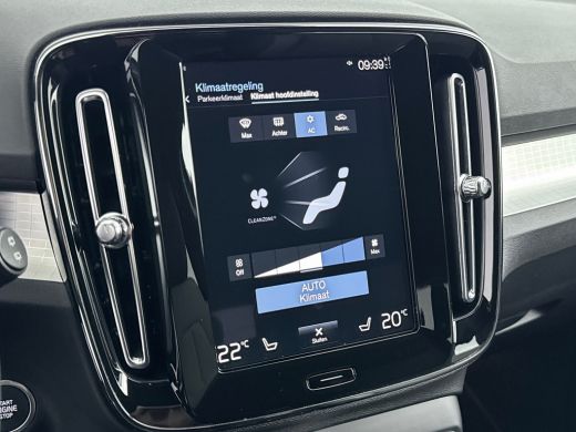 Volvo  XC40 T4 Recharge Plus | 18" | Trekhaak | Harman Kardon | Elektr. verst. Stoelen | Stoel/Stuurverwarmin... ActivLease financial lease