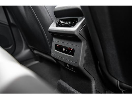 Audi Q6 e-tron S edition | Adaptive air suspension | Adaptive cruise control | Audi sound system ActivLease financial lease
