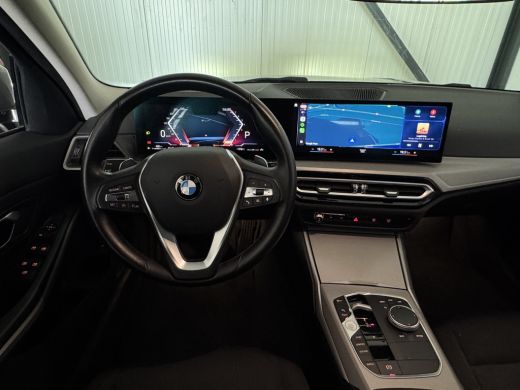 BMW 3 Serie Touring NEW 318IA 2.0 156PK AUT. NAVI/LED/PDC/CARPLAY ActivLease financial lease