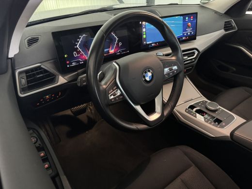 BMW 3 Serie Touring NEW 318IA 2.0 156PK AUT. NAVI/LED/PDC/CARPLAY ActivLease financial lease
