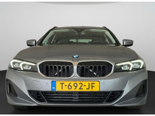 BMW 3 Serie Touring NEW 318IA 2.0 156PK AUT. NAVI/LED/PDC/CARPLAY ActivLease financial lease