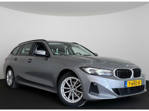 BMW 3 Serie Touring NEW 318IA 2.0 156PK AUT. NAVI/LED/PDC/CARPLAY ActivLease financial lease