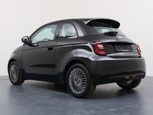 Fiat 500 Torino | 10,25" touchscreen radio met Bluetooth, DAB & USB | Automatische airconditioning | Cruis... ActivLease financial lease