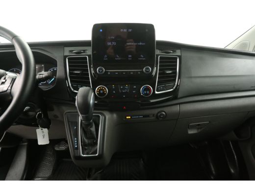Ford Transit Custom 2.0 TDCI L1H1 170PK Limited | Automaat | Airco | Camera | Cruise | 3 Zits | Trekhaak | Carplay | ... ActivLease financial lease