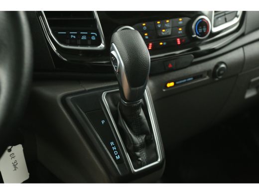 Ford Transit Custom 2.0 TDCI L1H1 170PK Limited | Automaat | Airco | Camera | Cruise | 3 Zits | Trekhaak | Carplay | ... ActivLease financial lease