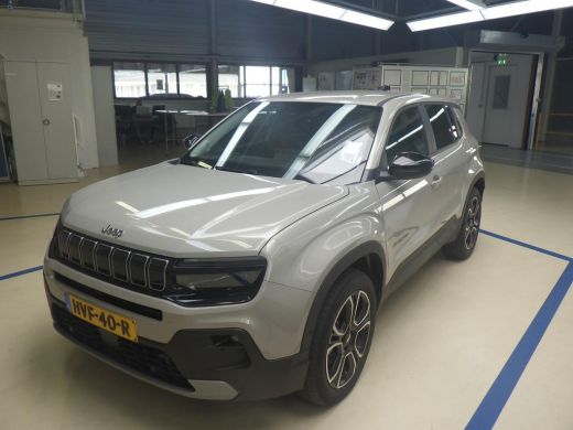 Jeep Avenger 1.2 e-Hybrid Summit | Navigatie | Camera | Elektrische Achterklep | Keyless | Parkeersensoren | A... ActivLease financial lease