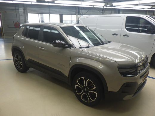 Jeep Avenger 1.2 e-Hybrid Summit | Navigatie | Camera | Elektrische Achterklep | Keyless | Parkeersensoren | A... ActivLease financial lease