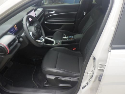 Jeep Avenger 1.2 e-Hybrid Summit | Navigatie | Camera | Elektrische Achterklep | Keyless | Parkeersensoren | A... ActivLease financial lease