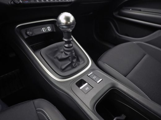 Jeep Avenger 1.2 Longitude (VIRTUAL COCKPIT, APPLE CARPLAY, 360 CAMERA, GETINT GLAS, SPORTSTOELEN, KEYLESS, AD... ActivLease financial lease