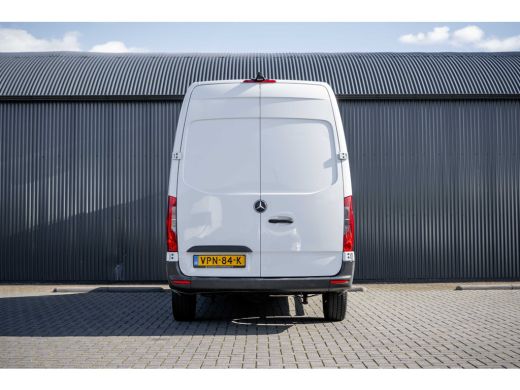 Mercedes-Benz Sprinter 311 CDI RWD L2H2 | Volledig Ingericht | Mbux | Camera | Climatronic ActivLease financial lease