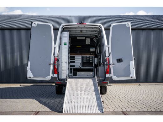 Mercedes-Benz Sprinter 311 CDI RWD L2H2 | Volledig Ingericht | Mbux | Camera | Climatronic ActivLease financial lease
