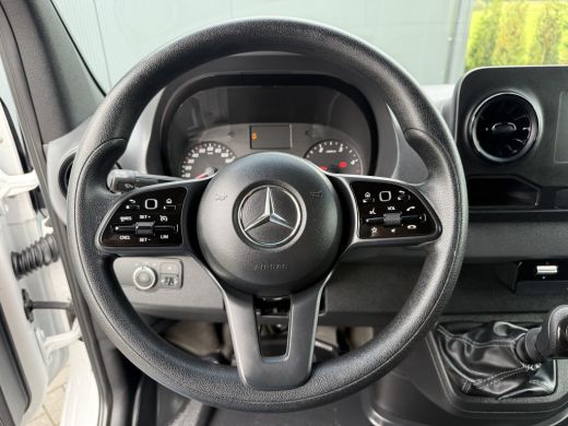 Mercedes-Benz Sprinter 315 150 PK 3.2 t / L1H1 / 2x SCHUIFDEUR / SORTIMO INRICHTING / CAMERA / CRUISE / AIRCO / CARPLAY ActivLease financial lease
