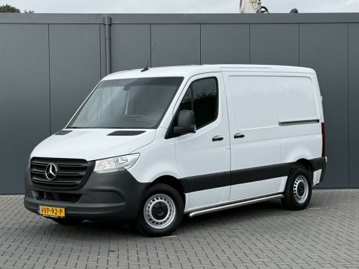 Mercedes-Benz Sprinter 315 150 PK 3.2 t / L1H1 / 2x SCHUIFDEUR / SORTIMO INRICHTING / CAMERA / CRUISE / AIRCO / CARPLAY ActivLease financial lease