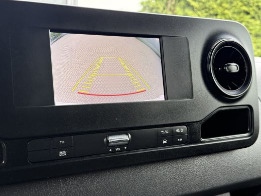 Mercedes-Benz Sprinter 315 150 PK 3.2 t / L1H1 / 2x SCHUIFDEUR / SORTIMO INRICHTING / CAMERA / CRUISE / AIRCO / CARPLAY ActivLease financial lease