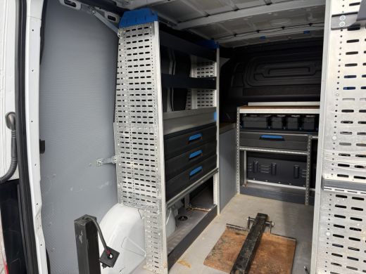Mercedes-Benz Sprinter 315 150 PK 3.2 t / L1H1 / 2x SCHUIFDEUR / SORTIMO INRICHTING / CAMERA / CRUISE / AIRCO / CARPLAY ActivLease financial lease