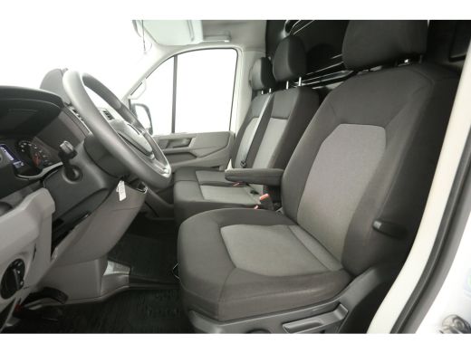 Mercedes-Benz Sprinter Volkswagen Crafter 2.0 TDI L3H3 | Koel/vrieswagen -20&deg; | 3000kg Trekgew. | Airco | Camera | Carpl... ActivLease financial lease