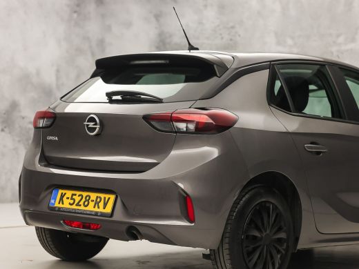 Opel Corsa 1.2 Sport (APPLE CARPLAY, GROOT NAVI, LANE ASSIST, SPORTSTOELEN, CRUISE, NIEUWSTAAT) ActivLease financial lease