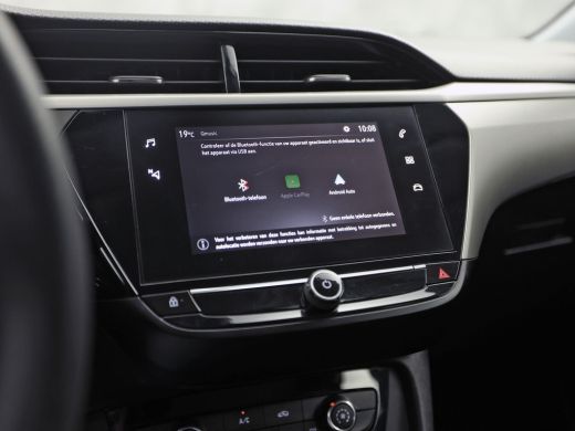 Opel Corsa 1.2 Sport (APPLE CARPLAY, GROOT NAVI, LANE ASSIST, SPORTSTOELEN, CRUISE, NIEUWSTAAT) ActivLease financial lease