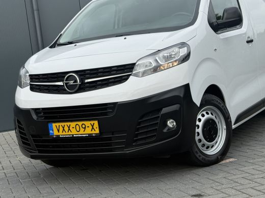 Opel Vivaro 2.0 CDTI 145 PK / L3H1 / 1e EIG. / AIRCO / CRUISE / CAMERA / NAVI / CARPLAY / 3-ZITS ActivLease financial lease